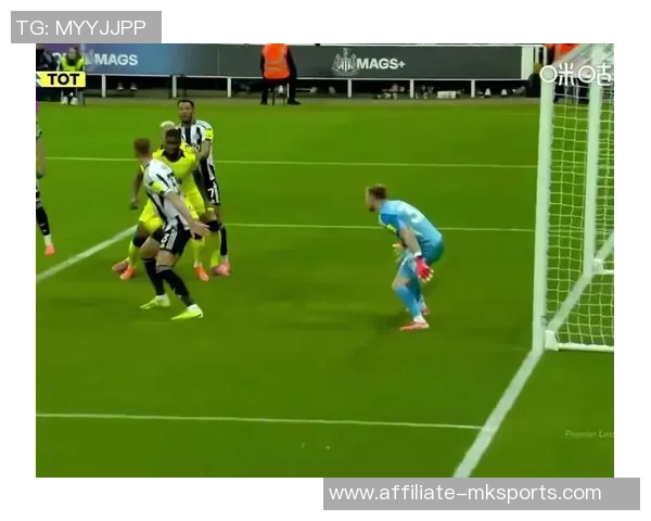 掌握足球倒钩技巧提升进攻效率的全面指南与训练方法分享